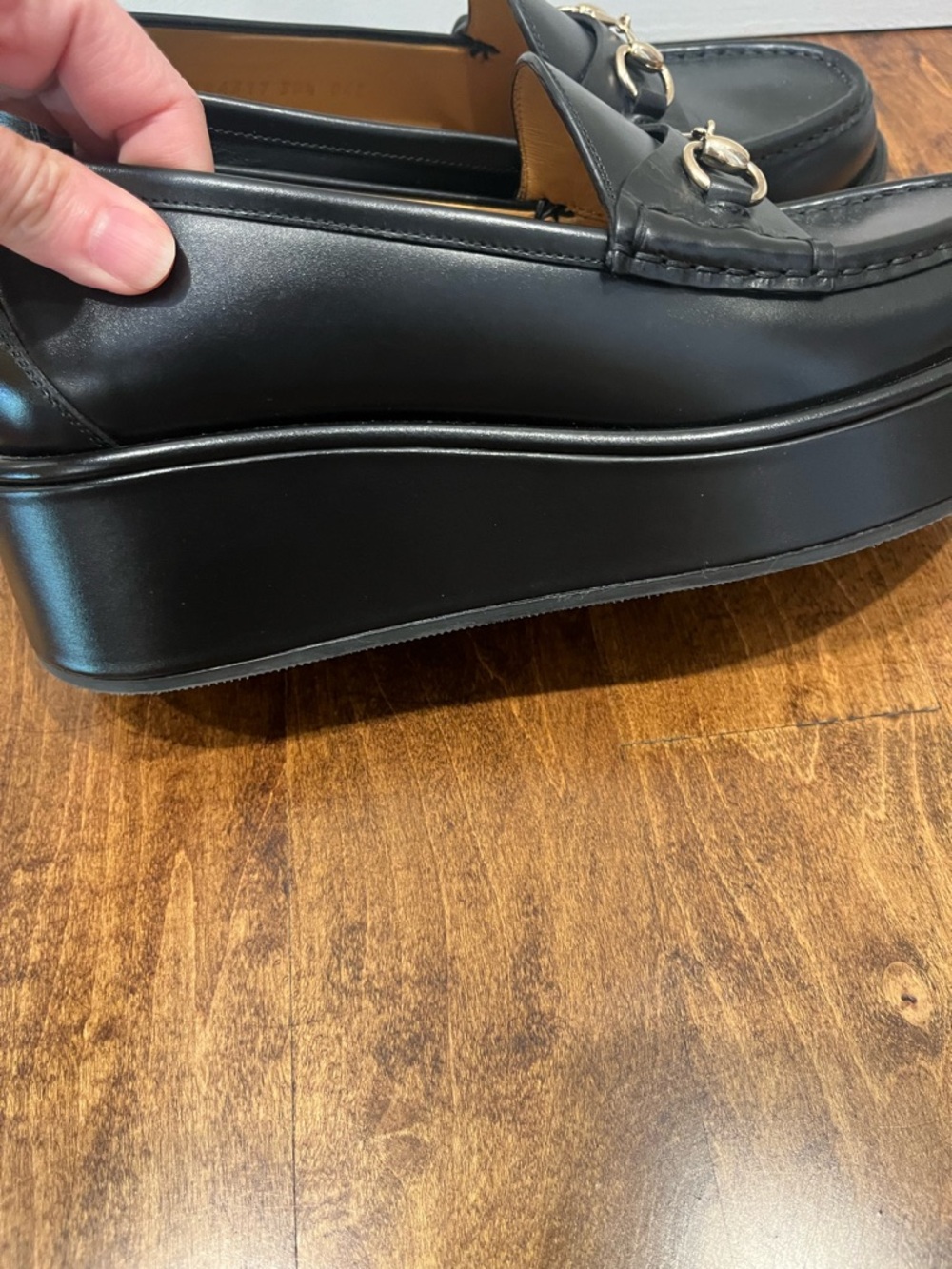 NEW Gucci Horsebit Leather Wedge Loafers in Black, Size 38.5 - Picture 2 of 6